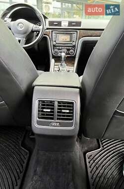 Седан Volkswagen Passat 2014 в 