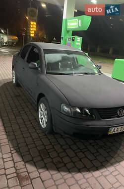 Седан Volkswagen Passat 1998 в  Седан Volkswagen Passat 1998 в