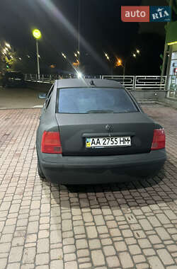 Седан Volkswagen Passat 1998 в  фото 5 Седан Volkswagen Passat 1998 в