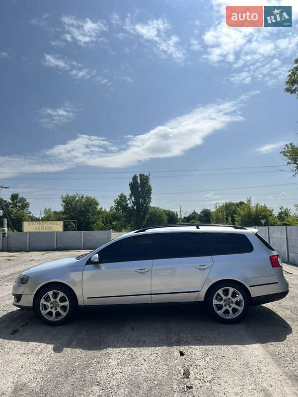 Універсал Volkswagen Passat 2005 в Семенівці