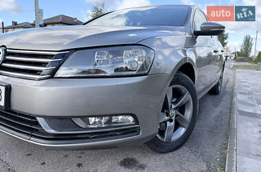 Седан Volkswagen Passat 2013 в 