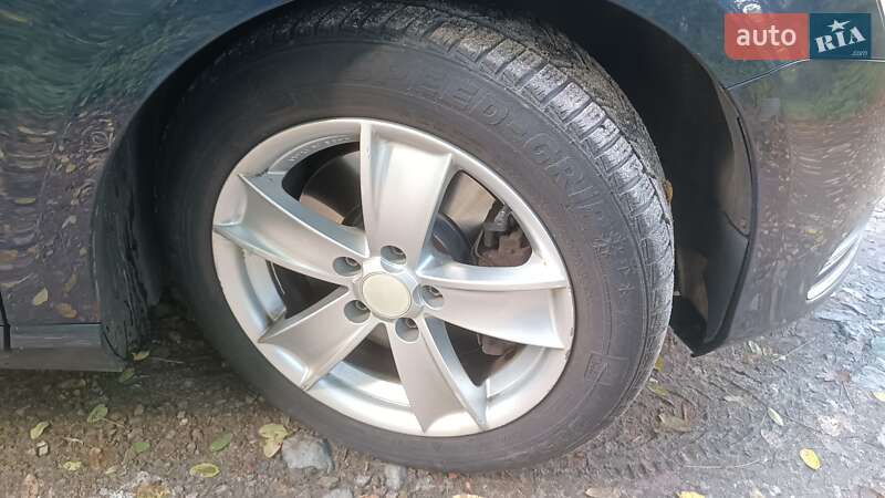Універсал Volkswagen Passat 2013 в Києві фото 25 Універсал Volkswagen Passat 2013 в Києві