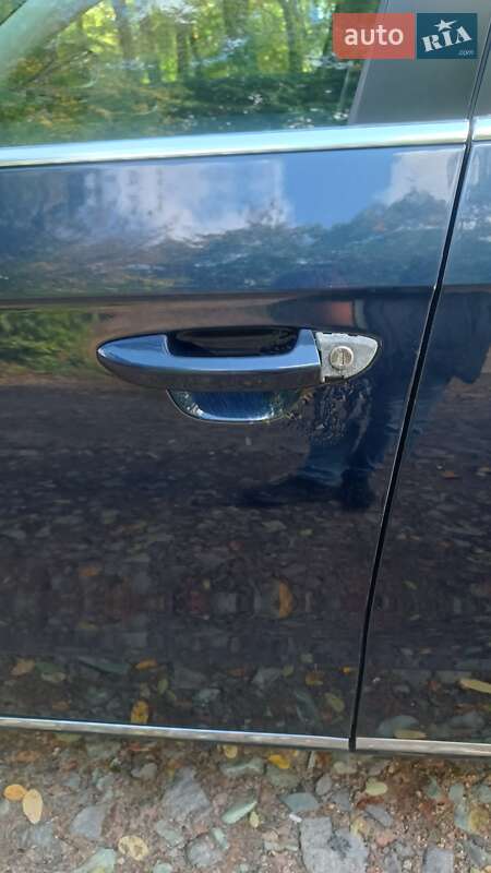 Універсал Volkswagen Passat 2013 в Києві фото 28 Універсал Volkswagen Passat 2013 в Києві