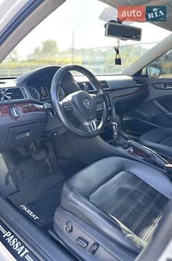 Седан Volkswagen Passat 2012 в 