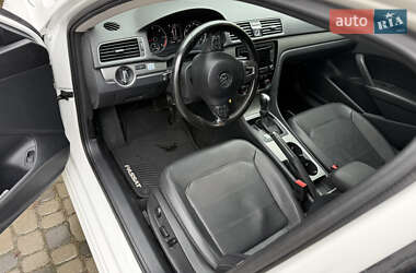 Седан Volkswagen Passat 2015 в 