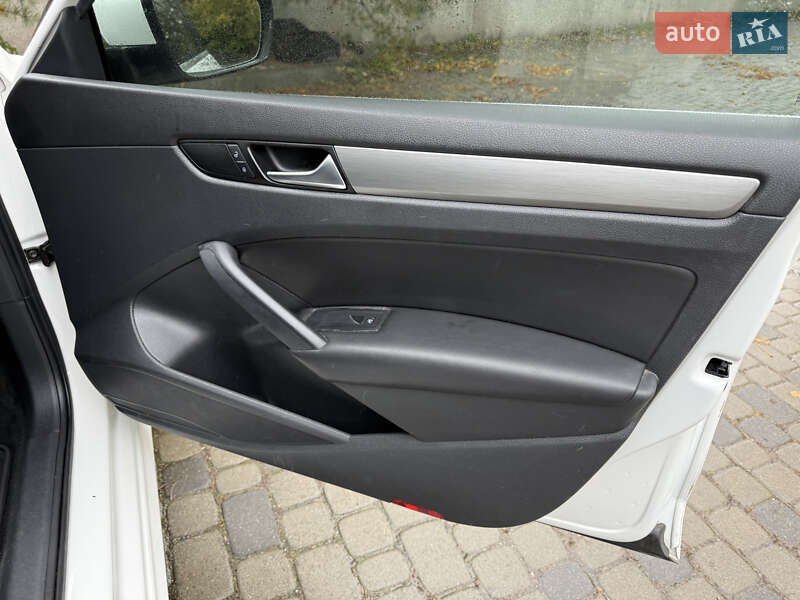 Седан Volkswagen Passat 2015 в Тернополі фото 12 Седан Volkswagen Passat 2015 в Тернополі
