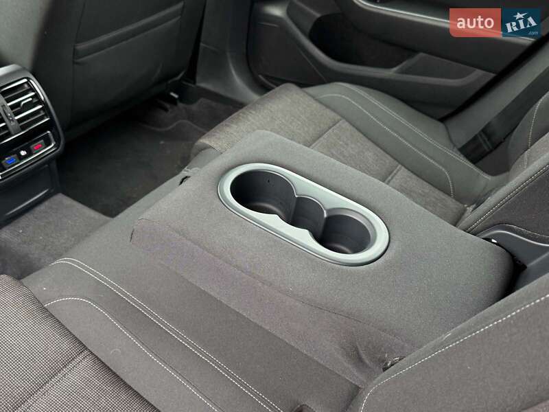 Универсал Volkswagen Passat 2015 в Киеве