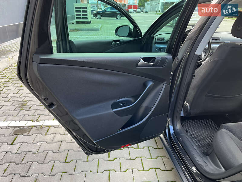 Універсал Volkswagen Passat 2010 в Хмельницькому
