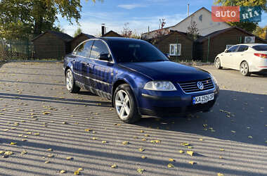 Седан Volkswagen Passat 2003 в Києві