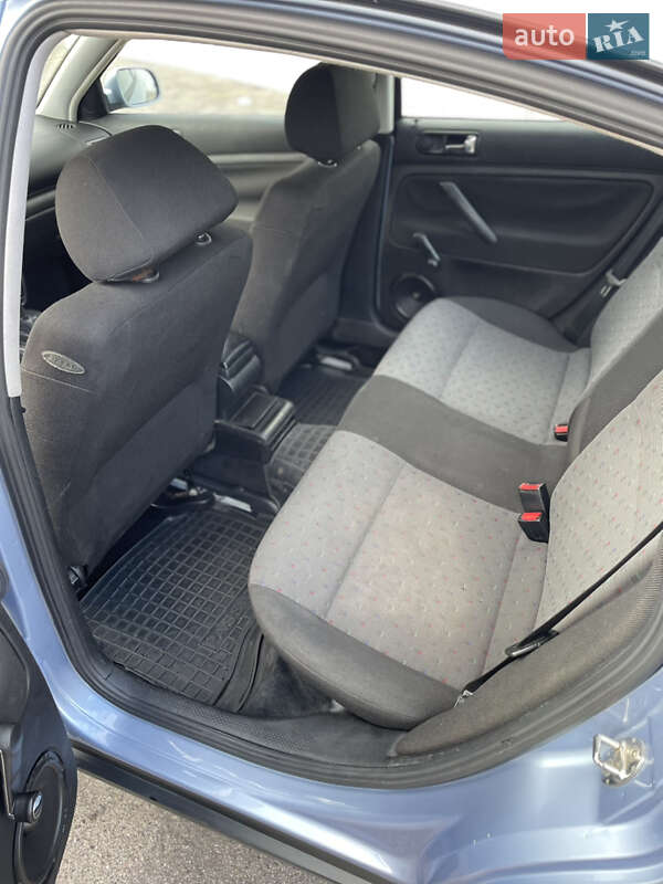 Седан Volkswagen Passat 1998 в Вінниці