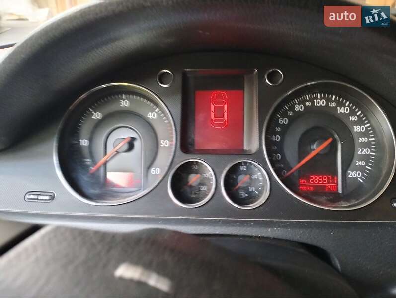 Универсал Volkswagen Passat 2006 в Ровно