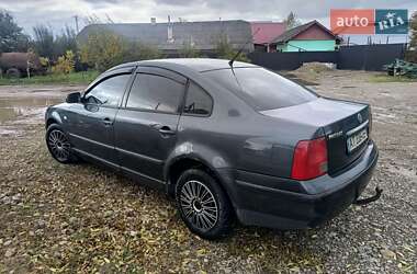 Седан Volkswagen Passat 2000 в 