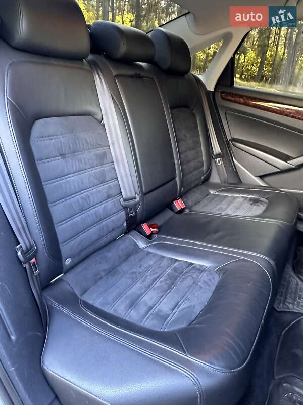 Седан Volkswagen Passat 2012 в Кропивницком