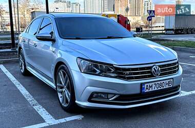 Седан Volkswagen Passat 2017 в Николаеве