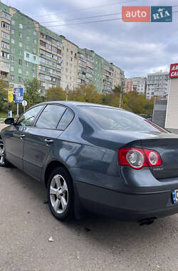 Седан Volkswagen Passat 2009 в 