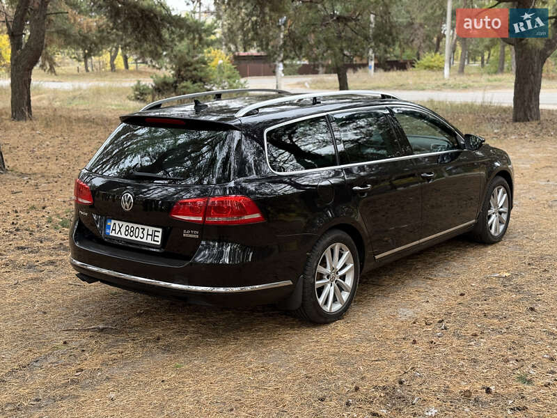 Універсал Volkswagen Passat 2010 в Харкові