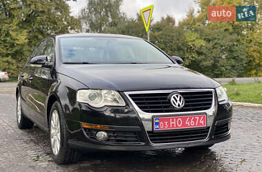 Седан Volkswagen Passat 2009 в Староконстантинове