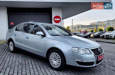 Седан Volkswagen Passat 2009 в Львове