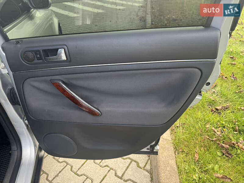 Седан Volkswagen Passat 2005 в Ивано-Франковске