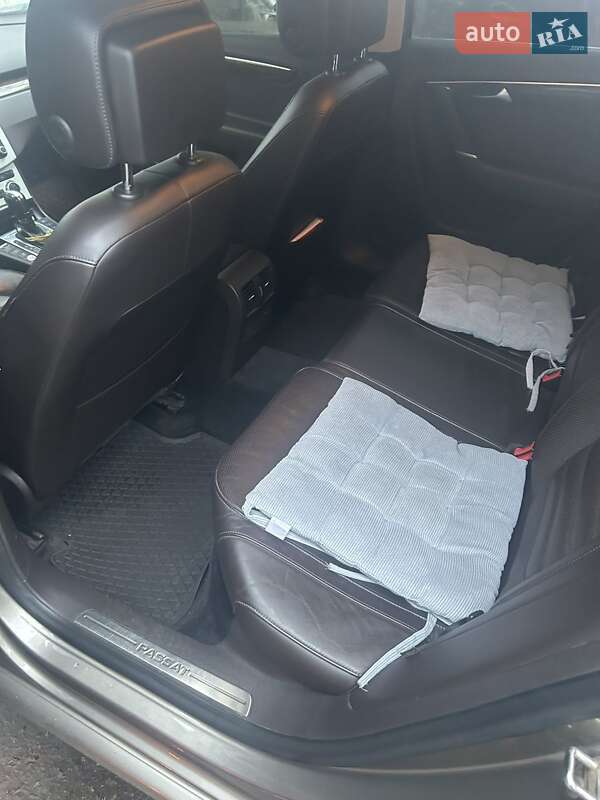 Седан Volkswagen Passat 2013 в Виннице