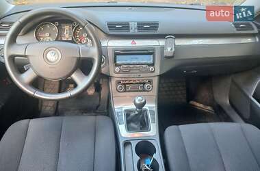 Универсал Volkswagen Passat 2010 в 