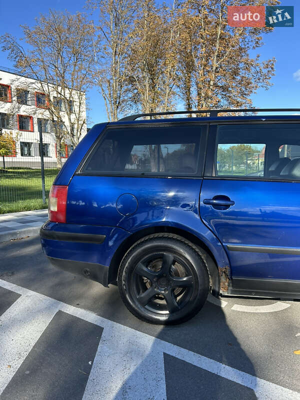 Універсал Volkswagen Passat 2001 в Бородянці