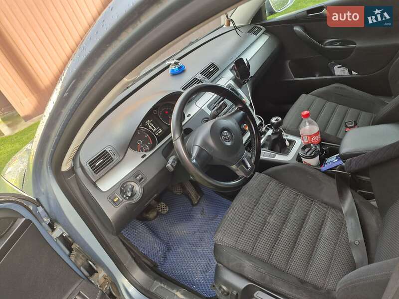 Універсал Volkswagen Passat 2010 в Камені-Каширському