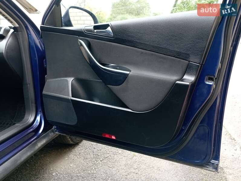 Универсал Volkswagen Passat 2005 в Красилове фото 30 Универсал Volkswagen Passat 2005 в Красилове