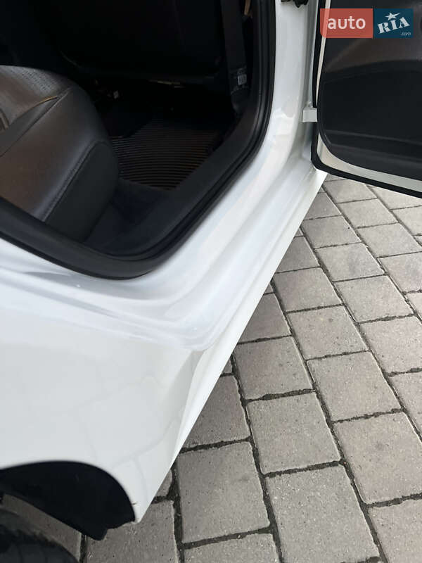 Седан Volkswagen Passat 2016 в Ивано-Франковске фото 31 Седан Volkswagen Passat 2016 в Ивано-Франковске