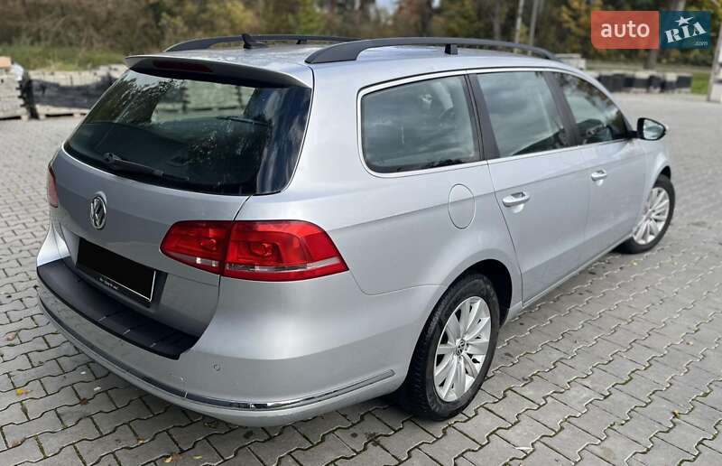Универсал Volkswagen Passat 2011 в Дрогобыче