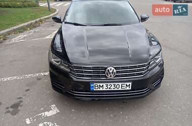 Седан Volkswagen Passat 2016 в Сумах
