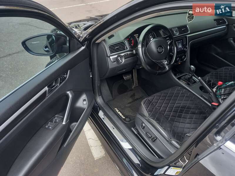 Седан Volkswagen Passat 2016 в Сумах