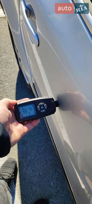 Седан Volkswagen Passat 2002 в Киеве