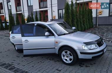Седан Volkswagen Passat 1998 в 
