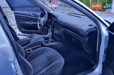 Седан Volkswagen Passat 1998 в 