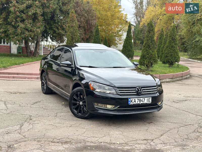 Седан Volkswagen Passat 2011 в Киеве