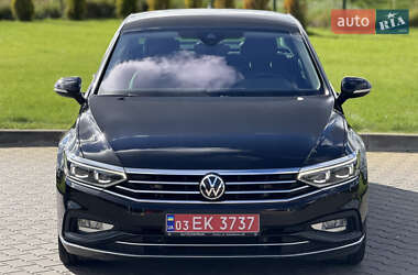 Седан Volkswagen Passat 2020 в 