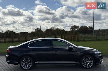 Седан Volkswagen Passat 2020 в 