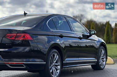 Седан Volkswagen Passat 2020 в 