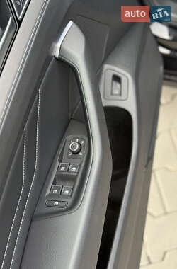 Седан Volkswagen Passat 2020 в 