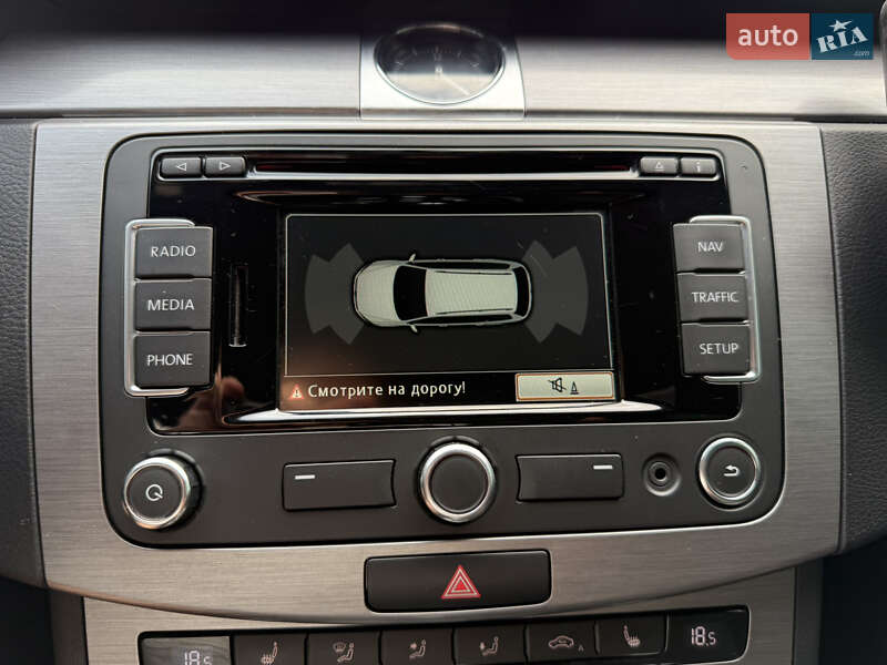Универсал Volkswagen Passat 2014 в Киеве