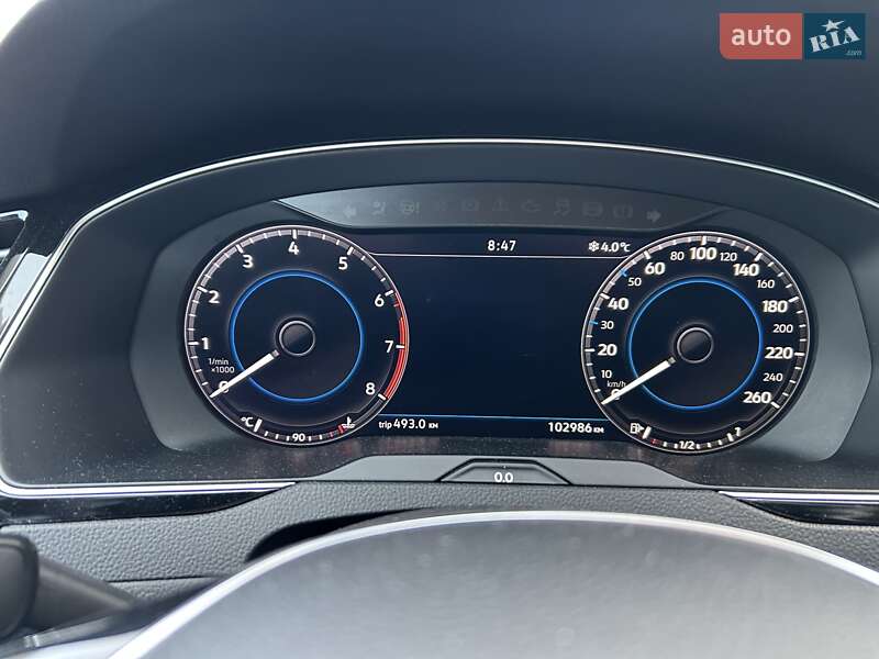 Седан Volkswagen Passat 2018 в Львове