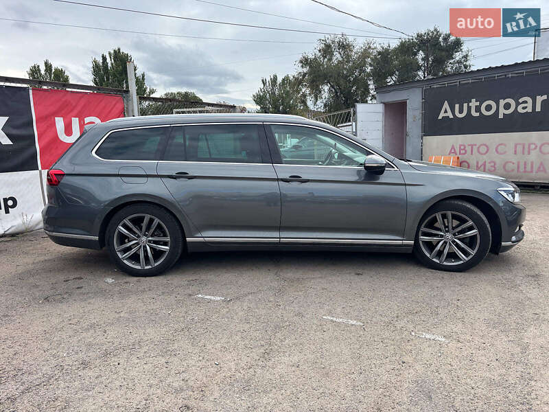 Універсал Volkswagen Passat 2017 в Запоріжжі