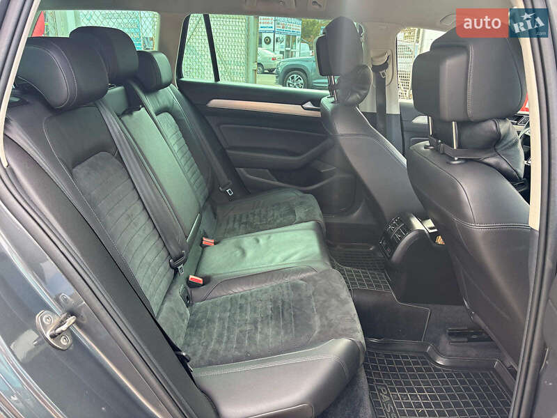 Універсал Volkswagen Passat 2017 в Запоріжжі