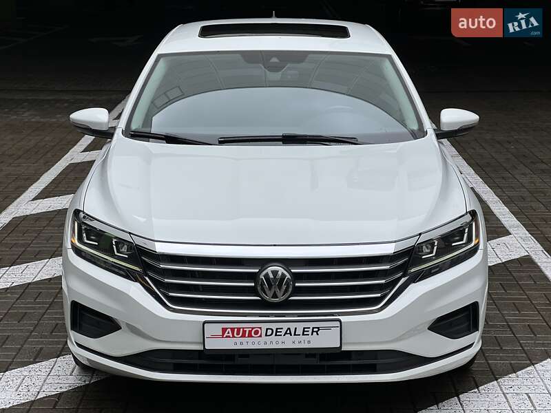 Седан Volkswagen Passat 2020 в Киеве