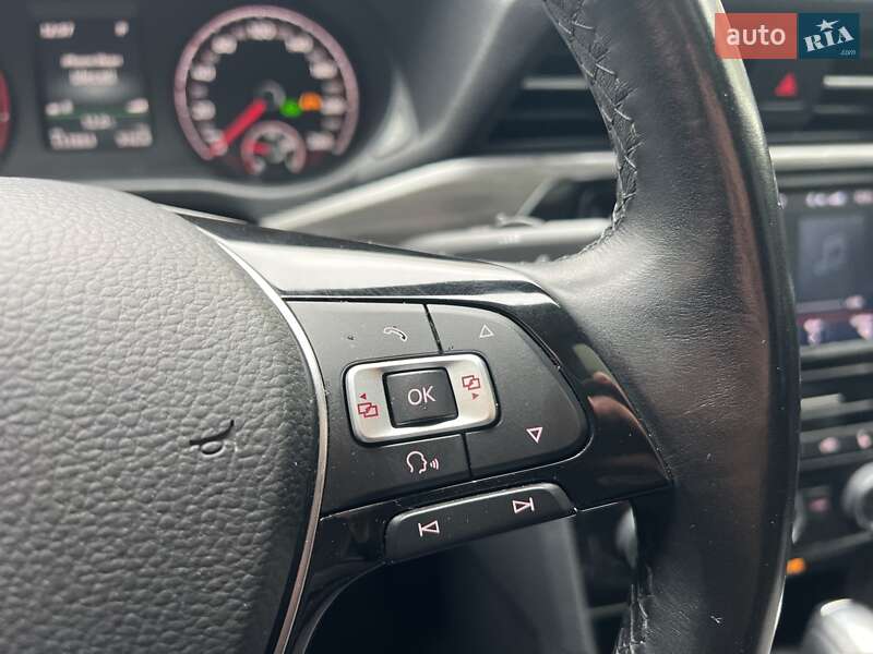 Седан Volkswagen Passat 2020 в Киеве