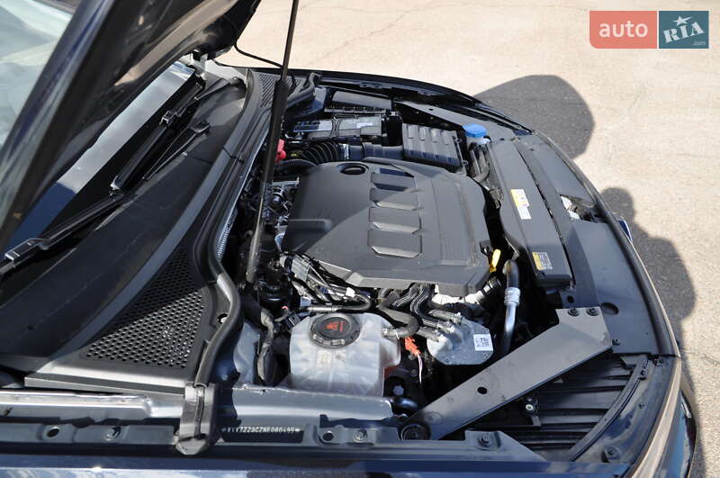 Универсал Volkswagen Passat 2022 в Киеве