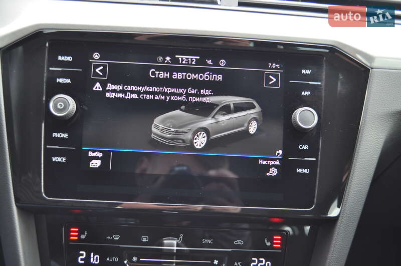 Универсал Volkswagen Passat 2022 в Киеве