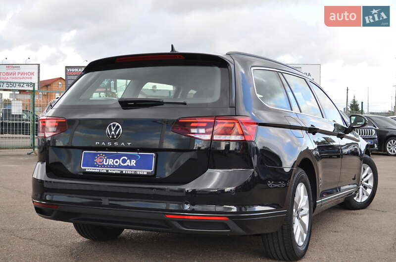 Универсал Volkswagen Passat 2022 в Киеве