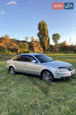 Седан Volkswagen Passat 2004 в Виннице